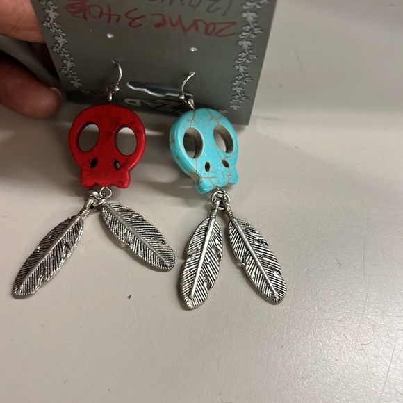 ZAD Skull hook Earnings and Necklace Halloween - Picture 3 of 5